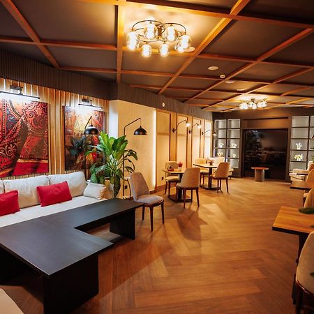 Aurum Garden Hotel Shymkent Exterior photo