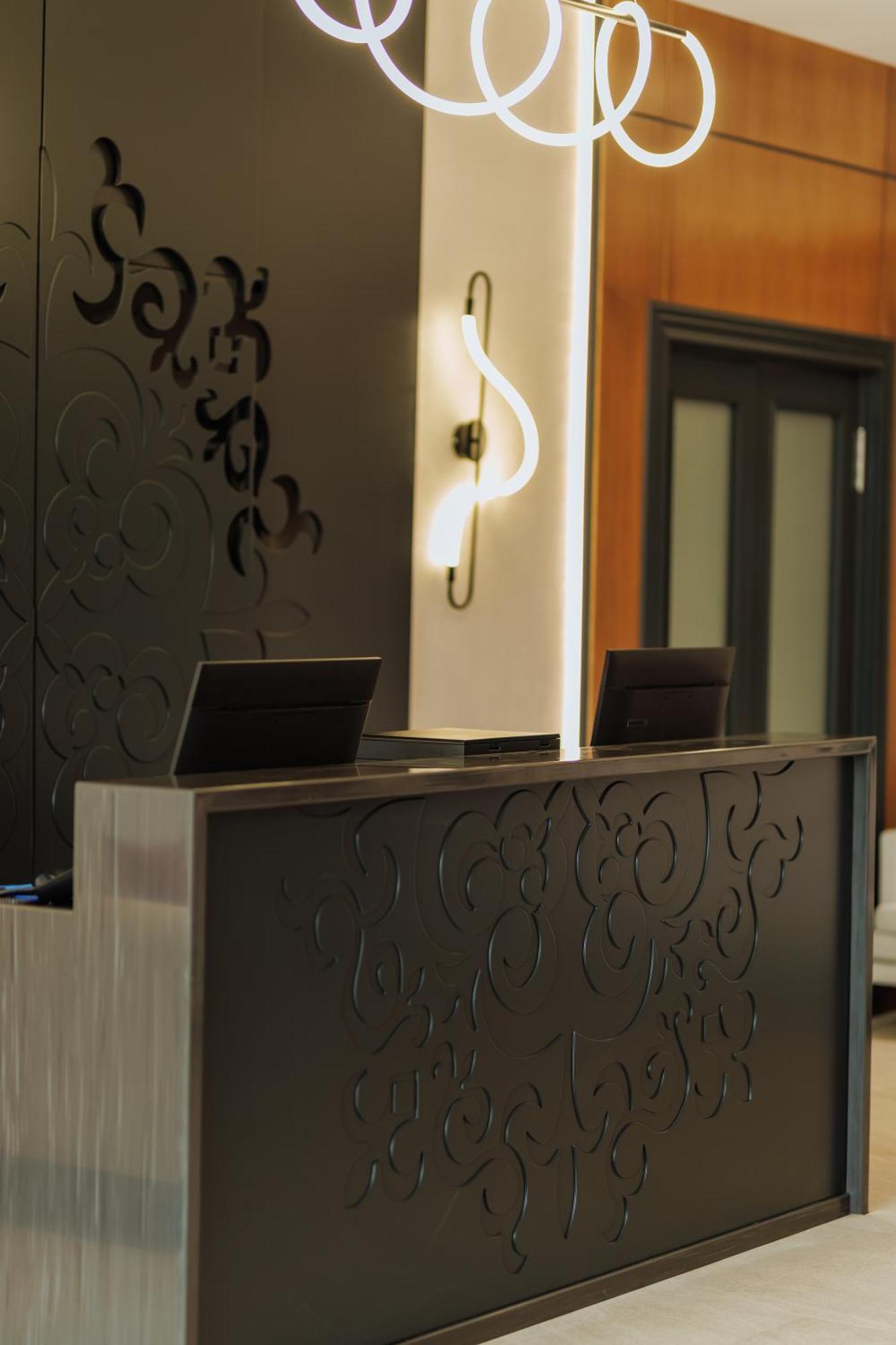 Aurum Garden Hotel Shymkent Exterior photo