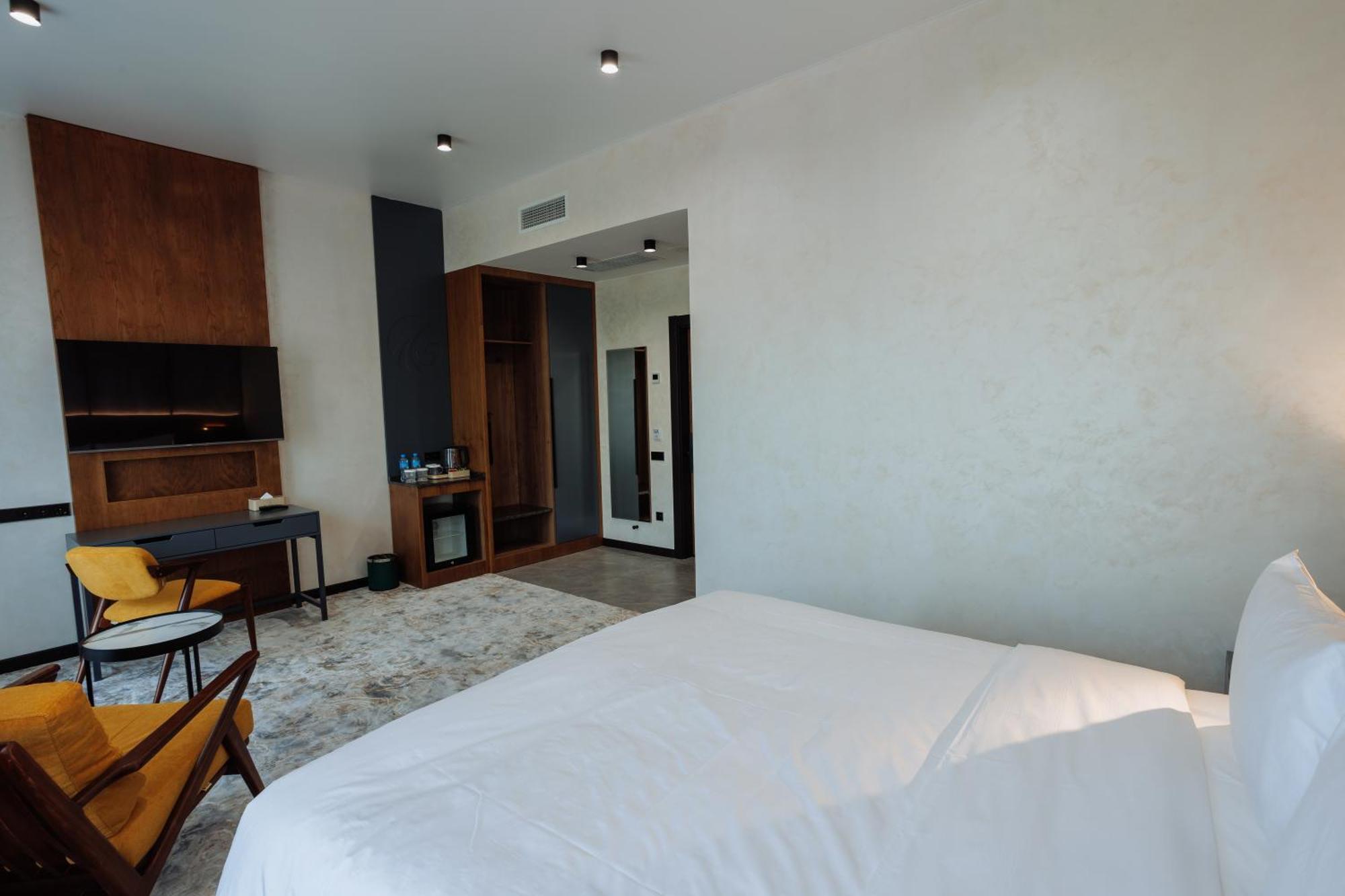 Aurum Garden Hotel Shymkent Exterior photo